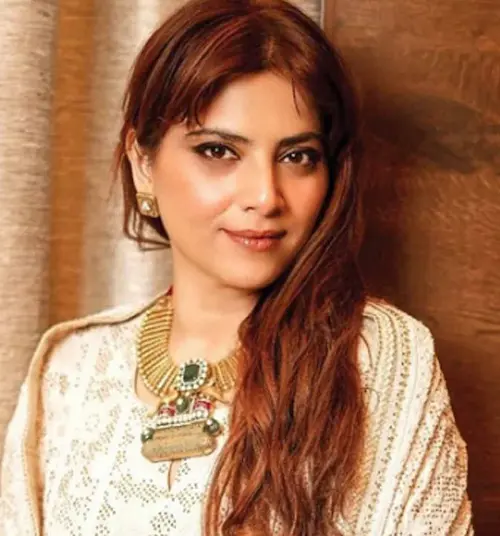 Entertainment-‘ दुश्मन देवता’ की शूटिंग के दौरान दर्द से गुजरना पड़ा- सोनम खान