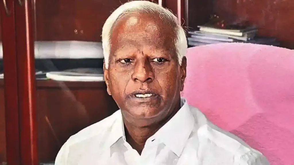 Politics : दल-बदल मामले में विधानसभा अध्यक्ष के समक्ष पेश हुए कडियम श्रीहरि