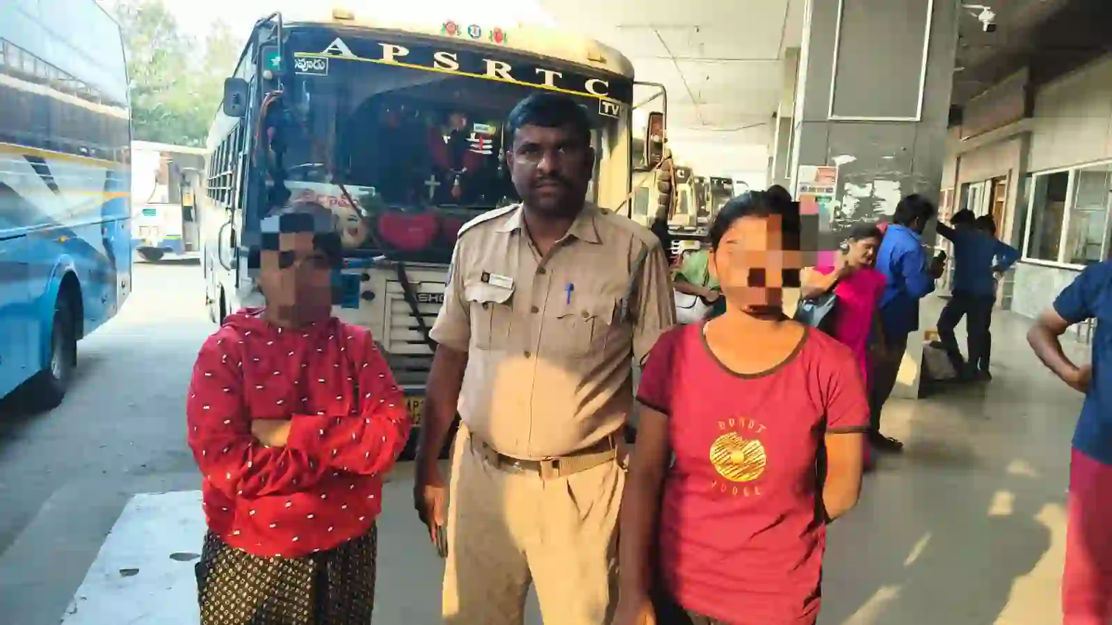 खोई हुई बहनें सुरक्षित घर लौटीं, जीडीमेटला पुलिस की त्वरित कार्रवाई