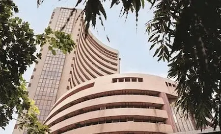 Sensex : सेंसेक्स 40 अंक गिरकर 84,234 पर बंद, निफ्टी 19 अंक चढ़ा