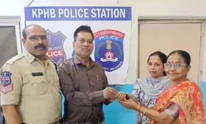 पुलिस की सक्रियता महिला को मिला सोने का आभूषण
