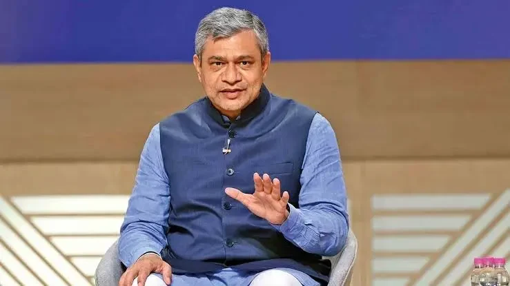 रेलवे का तेजी से आधुनिकीकरण, यात्रियों को सस्ती और सुरक्षित सुविधा- रेल मंत्री