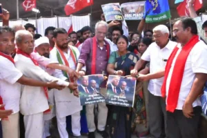 विभिन्न दलों ने युद्ध के खिलाफ शांति रैली निकाली