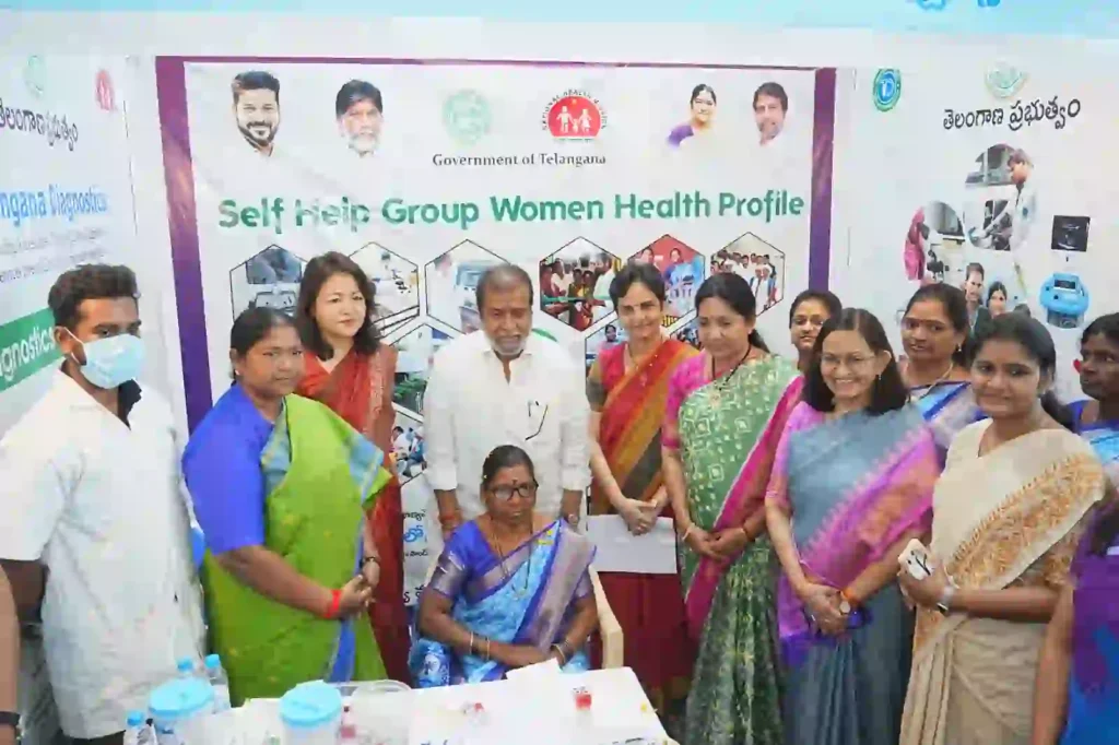 Hyderabad : कौशल, धैर्य और सफलता महिलाओं की विशिष्ट विशेषताएँ – मंत्री सीतक्का