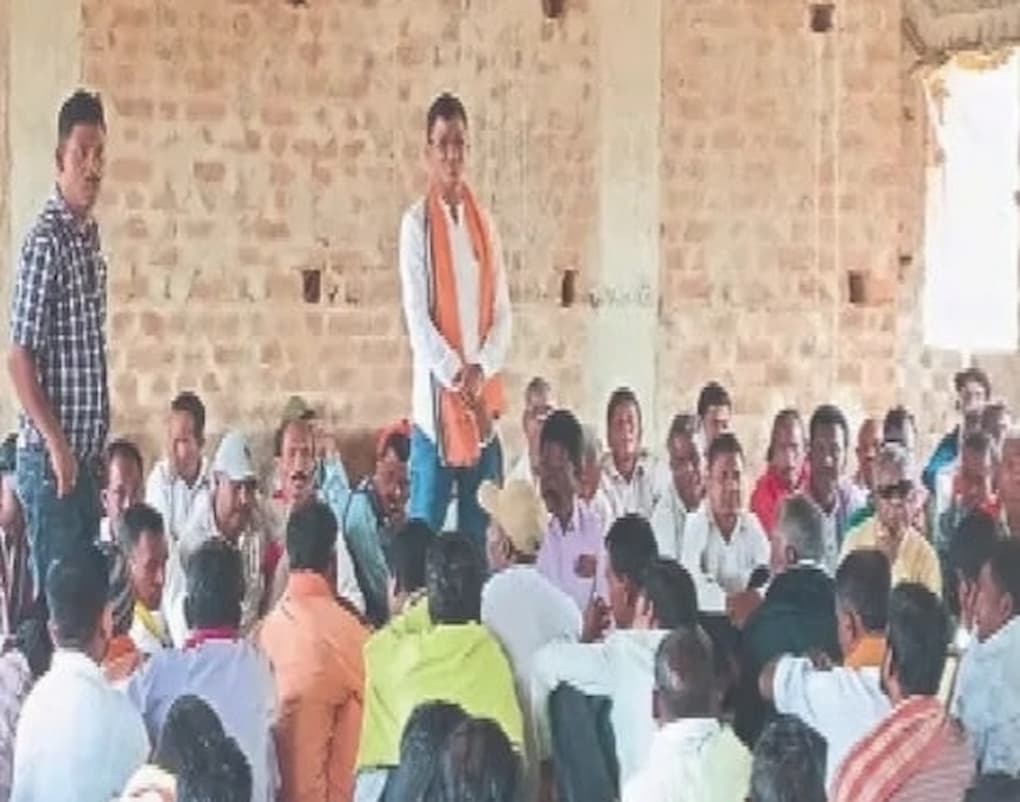 ओडिशा में पूर्व विधायक का सामाजिक बहिष्कार