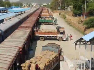 दक्षिण मध्य रेलवे ने माल ढुलाई में बनाया नया कीर्तिमान