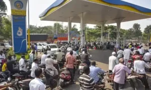 ईंधन की कोई कमी नहीं, आपूर्ति मांग से अधिक- सरकार
