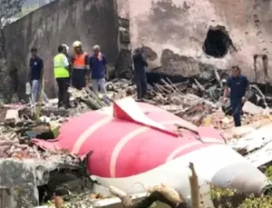 Air India- अहमदाबाद प्लेन क्रैश में अमेरिकी सुरक्षा संस्था ने जांच में पारदर्शिता पर उठाए सवाल