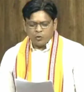 Mumbai- सड़क हादसे में बाल-बाल बचे सांसद, डॉ. प्रशांत पडोले, एयरबैग सिस्टम पर उठे सवाल