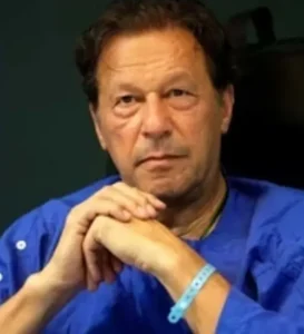 PAK-न्यायपालिका पर भड़के पूर्व प्रधानमंत्री इमरान खान, पत्नी बुशरा बीबी को लेकर उठाए सवाल