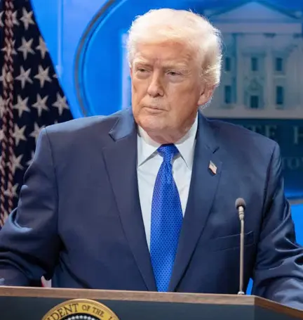 डोनाल्ड ट्रंप