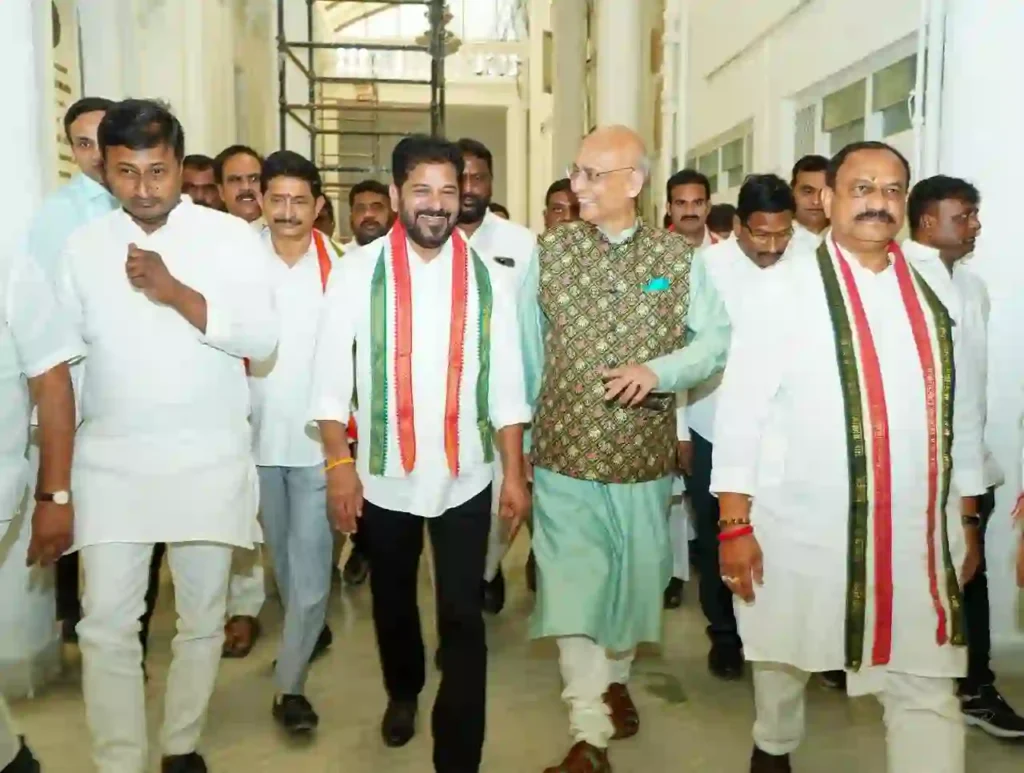 Telangana : अभिषेक मनु सिंघवी व वेम नरेंद्र रेड्डी ने नामांकन दाखिल किया