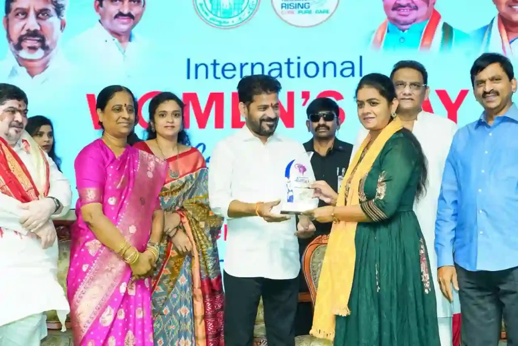 CM : महिला सशक्तिकरण से ही राज्य का विकास संभव – रेवंत रेड्डी