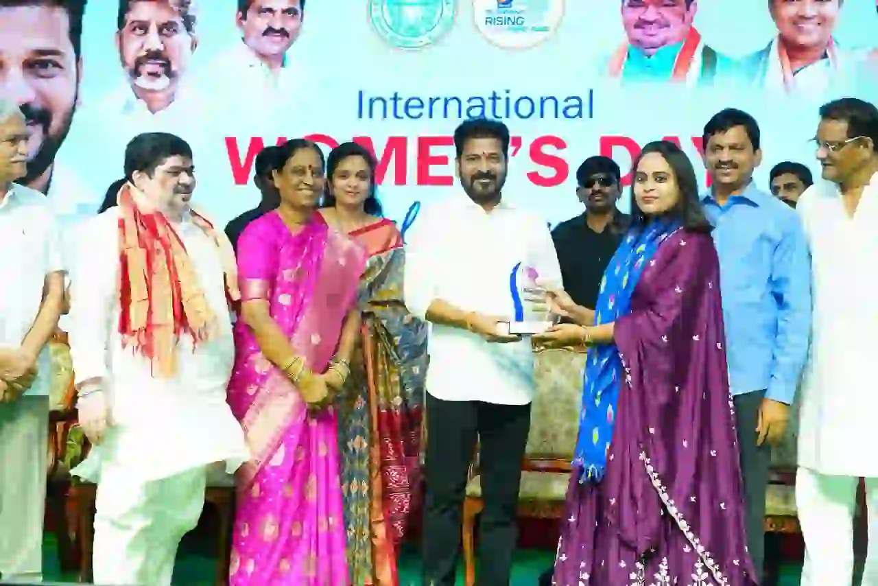 महिला कल्याण के क्षेत्र में देश में अग्रणी है तेलंगाना – मंत्री पोंगुलेटी