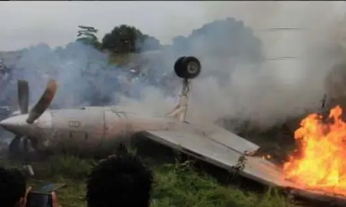 Colombia-कोलंबिया में वायुसेना का प्लेन क्रैश,100 से ज्यादा सैनिक सवार थे, 71 को जिंदा निकाला