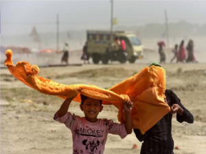 National- भीषण गर्मी में बच्चों को दोपहर में बाहर न भेजें- विशेषज्ञों की चेतावनी