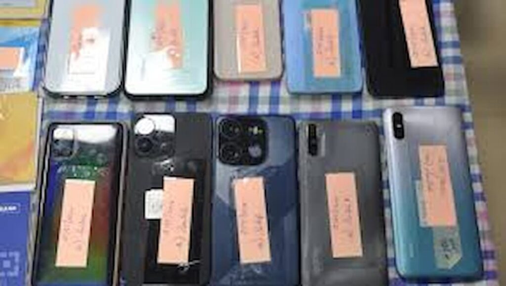 Online mobile scam : ऑनलाइन फोन स्कैम गैंग पकड़ा गया