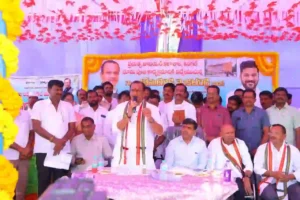 शिक्षा ही परिवार की प्रगति की कुंजी – कोमटिरेड्डी