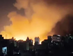 Delhi- दिल्ली के मटियाला में भीषण आग, 400 झुग्गियां जलकर खाक