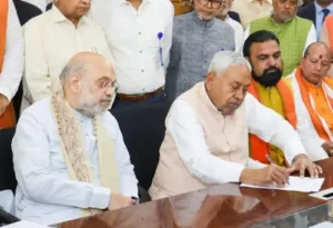 Bihar-सीएम नीतीश कुमार ने राज्यसभा के लिए दाखिल किया नामांकन पत्र