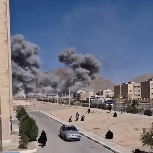 Israel VS Iran War- सऊदी अरब में मिसाइल हमला, भारतीय समेत दो की मौत; 12 घायल