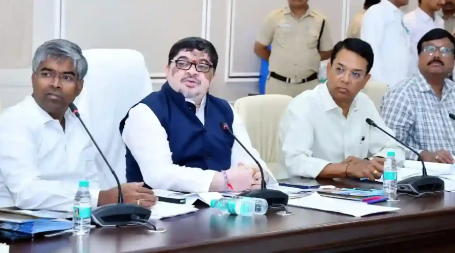 जनता को बेहतर सेवा उपलब्ध कराई जाए – पोन्नम