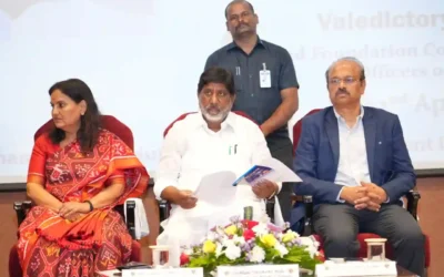 Hyderabad : हर फाइल के पीछे इंसान को याद रखें अधिकारी – उपमुख्यमंत्री