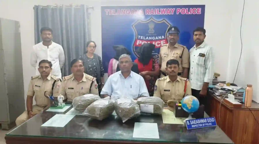 पर्दाफाश