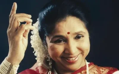 आशा भोसले के अंतिम दर्शन के लिए उमड़ा जनसैलाब, आज होगा अंतिम संस्कार