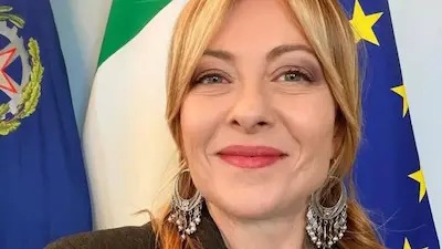Giorgia Meloni: जॉर्जिया मेलोनी का ‘देसी’ फैशन