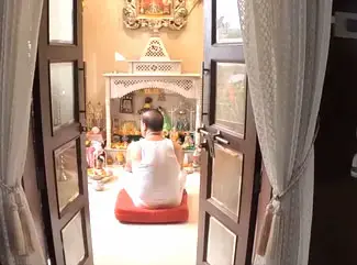 Assam- असम में वोटिंग के बीच सीएम हिमंत बिस्वा सरमा ने की पूजा, लोगों से मतदान की अपील