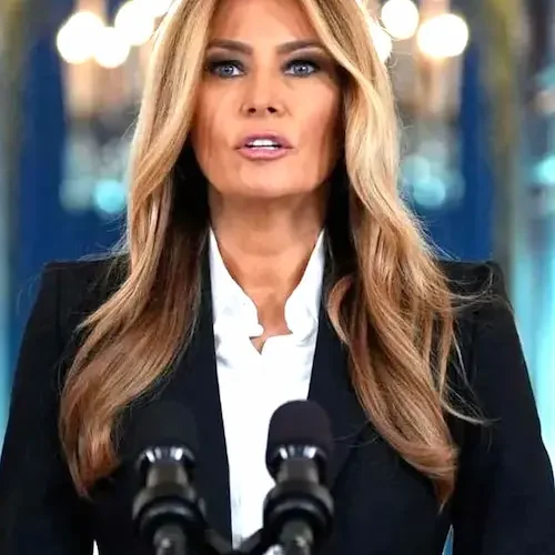 USA- एपस्टीन केस पर मेलानिया ट्रंप की सफाई, बोलीं- मेरा कोई संबंध नहीं