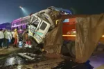 Odisha- ओडिशा में भीषण सड़क हादसा: बस-ट्रक की टक्कर में 4 की मौत, 20 से ज्यादा घायल
