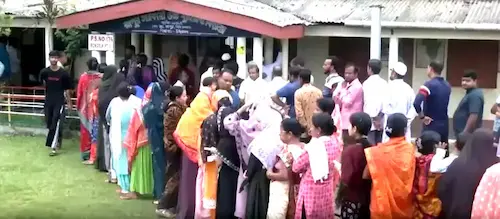 Elections 2026- असम में वोटिंग में महिलाओं का जोश, फर्स्ट टाइम वोटर्स बोले- चाहिए विकास