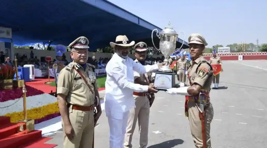 केंद्रीय