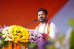 तेलंगाना में बढ़ी सियासी सरगर्मी, रेवंत और केसीआर के एक साथ दौरे से हलचल