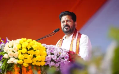 Politics : तेलंगाना में बढ़ी सियासी सरगर्मी, रेवंत और केसीआर के एक साथ दौरे से हलचल