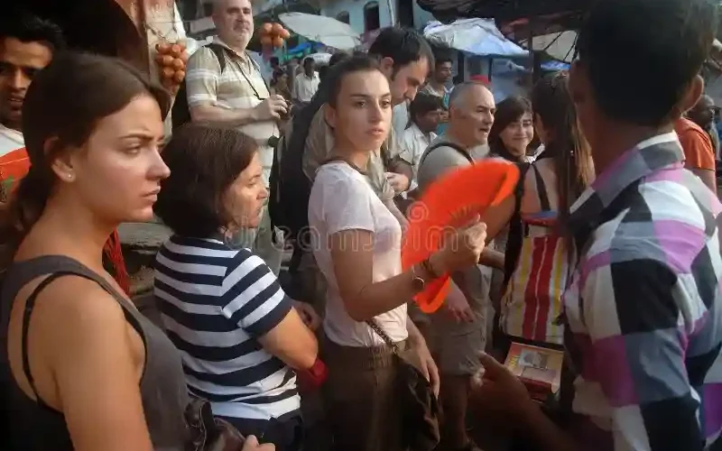 विदेशियों