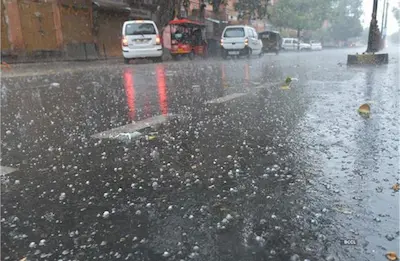 तेज बारिश