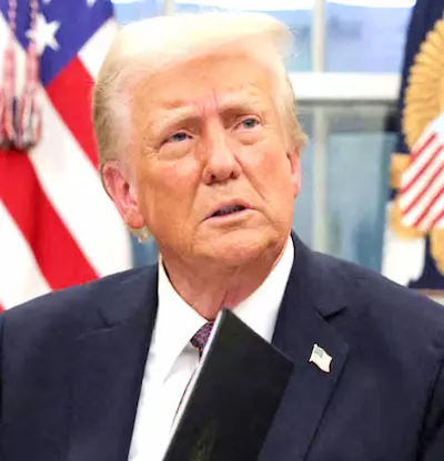 USA- अमेरिकी पासपोर्ट को लेकर नया प्रस्ताव, डोनाल्ड ट्रंप की तस्वीर पर चर्चा