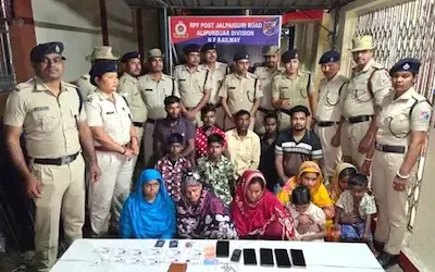 WB- नकली आधार के सहारे विदेश भागने की साजिश, 14 बांग्लादेशी गिरफ्तार