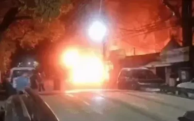 Indore News : गीताभवन कैफे में लगी भीषण आग