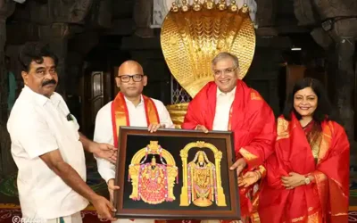 Tirumala : मुख्य चुनाव आयुक्त ज्ञानेश कुमार ने तिरुमला मंदिर में किए दर्शन