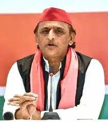 UP- अखिलेश यादव को बड़ा झटका, कई सपा नेता सुभासपा में शामिल