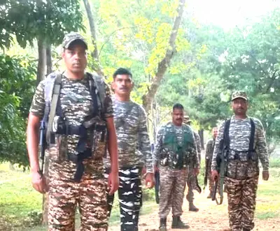 High alert in the forests of Gaya, jawans conducting search operations against Naxalites
