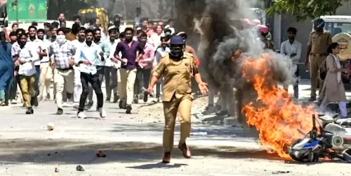 नोएडा हिंसा