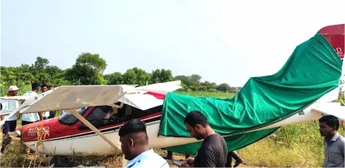 विमान क्रैश