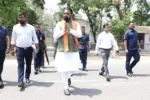 Bihar- ‘नो व्हीकल डे’ पर पैदल सचिवालय पहुंचे मुख्यमंत्री सम्राट चौधरी, छोड़ी सरकारी गाड़ी