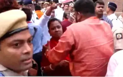 Bengal Counting- बंगाल रिजल्ट से पहले भवानीपुर में हंगामा, बीजेपी-टीएमसी में झड़प