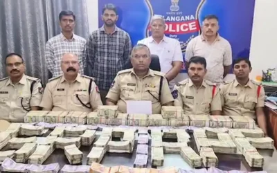 Telangana News :  ट्रेन में मिला 1.22 करोड़ रुपये का संदिग्ध बैग